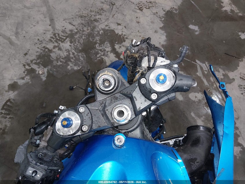 2012 Kawasaki Zx VIN JKBZXNE13CA003528 IAAI salvage auction — ROLLOVER, Salvage (Idaho), sold $825 on 2026-07-24 (photo 7)