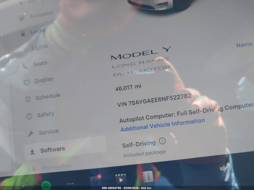 2022 Tesla Model y VIN 7SAYGAEE6NF522782 IAAI salvage auction — SIDE, Salvage (California), sold $9,500 on 2026-07-14 (photo 7)