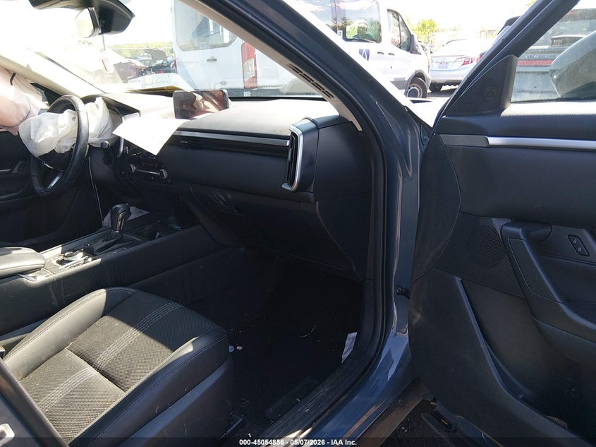 2023 Mazda Cx-50 VIN 7MMVABCM7PN116113 IAAI salvage auction — SIDE, Salvage (New Jersey), sold $8,000 on 2026-07-17 (photo 5)