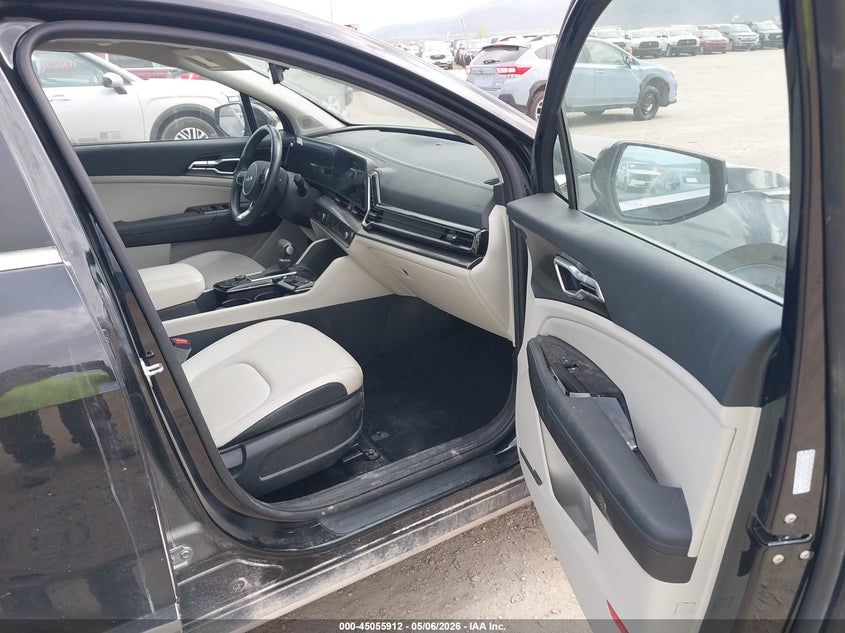2025 Kia Sportage VIN 5XYK3CDF3SG274709 IAAI salvage auction — LEFT SIDE, Salvage (Montana), sold $8,450 on 2026-07-29 (photo 5)