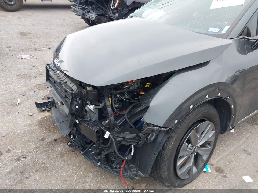 2025 Kia Sportage hybrid VIN KNDPXCDG7S7200306 IAAI salvage auction — RIGHT SIDE, Salvage (Texas), sold $6,800 on 2026-07-15 (photo 6)
