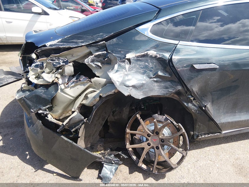 2013 Tesla Model s VIN 5YJSA1CN7DFP06019 IAAI salvage auction — FRONT & REAR, Salvage (Colorado), sold $2,225 on 2026-07-30 (photo 6)