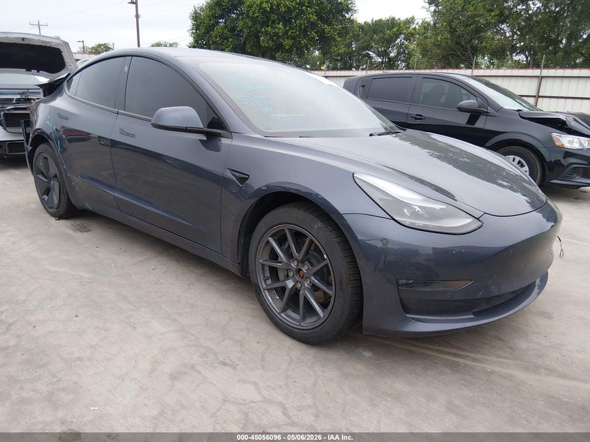 2022 Tesla Model 3 VIN 5YJ3E1EB9NF253681 — IAAI salvage auction photo