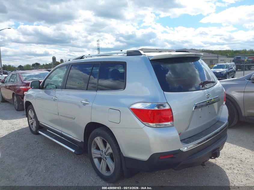 2013 Toyota Highlander VIN 5TDDK3EH8DS185610 IAAI salvage auction — HAIL, Clear (Wisconsin), sold $5,600 on 2026-07-14 (photo 3)