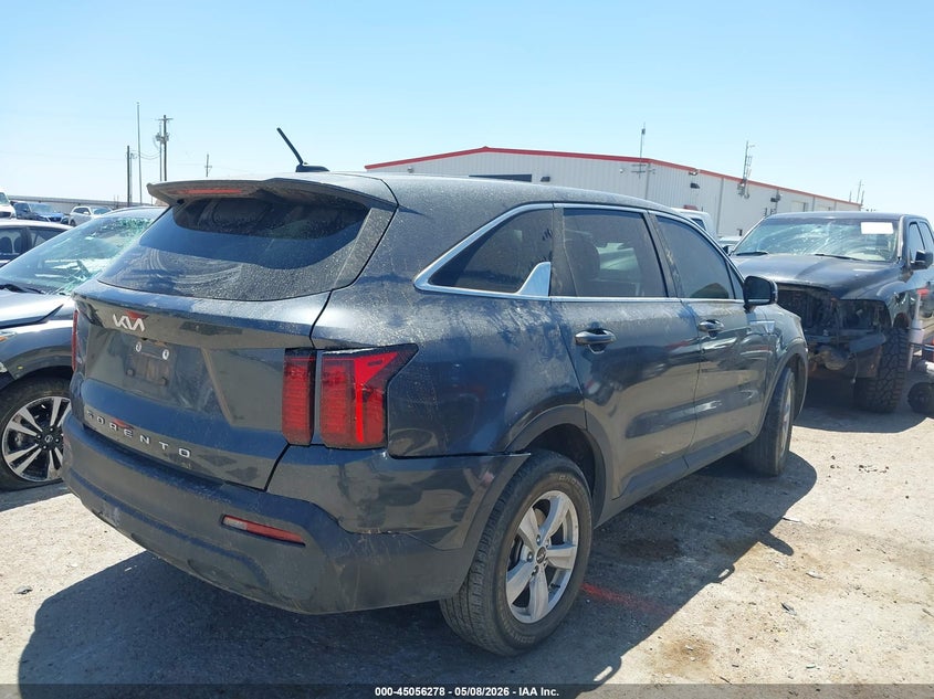 2022 Kia Sorento VIN 5XYRGDLC1NG106278 IAAI salvage auction — LEFT SIDE, Salvage (Texas), sold $5,000 on 2026-07-07 (photo 4)