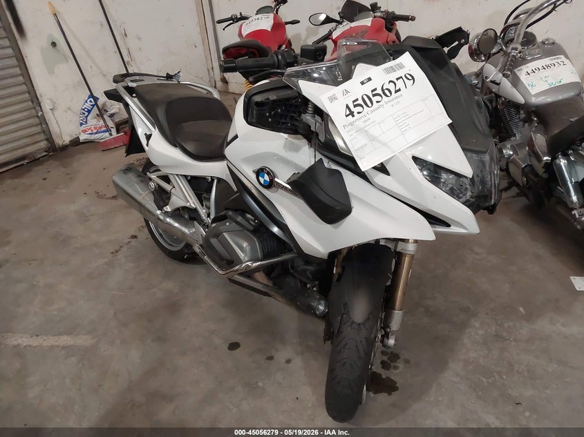 2022 BMW R 1250 VIN WB10L0308N6F32491 IAAI salvage auction — FRONT END, Salvage (California), sold $3,650 on 2026-07-07 (photo 1)