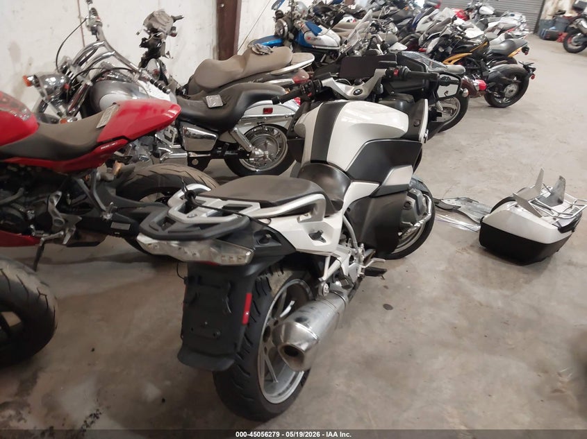 2022 BMW R 1250 VIN WB10L0308N6F32491 IAAI salvage auction — FRONT END, Salvage (California), sold $3,650 on 2026-07-07 (photo 4)