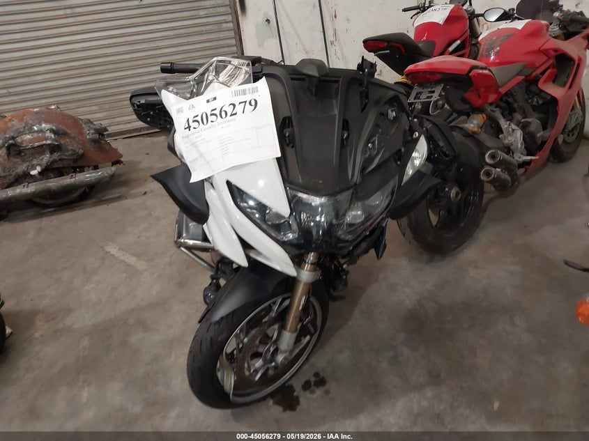 2022 BMW R 1250 VIN WB10L0308N6F32491 IAAI salvage auction — FRONT END, Salvage (California), sold $3,650 on 2026-07-07 (photo 5)