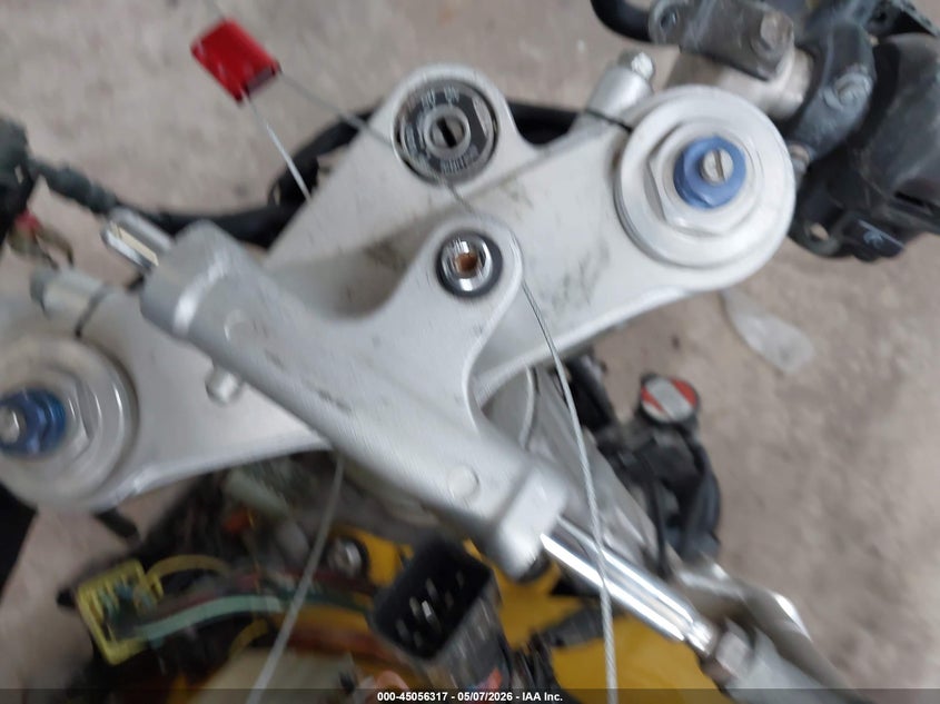 2002 Suzuki Tl1000 VIN JS1VT52A022101041 IAAI salvage auction — FRONT & REAR, Salvage (Texas), sold $25 on 2026-07-07 (photo 7)