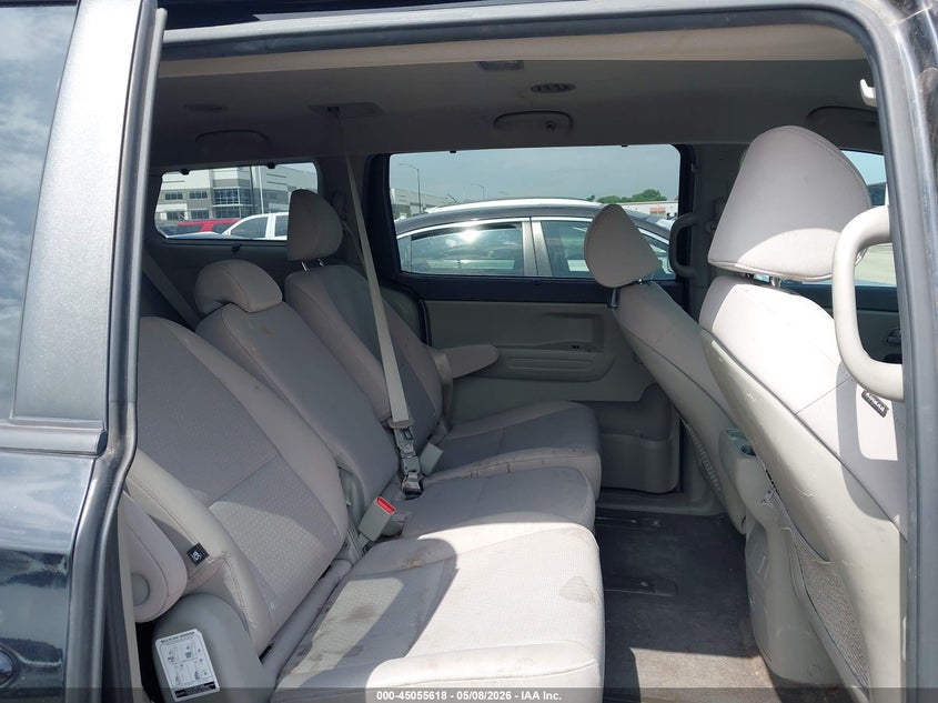 2016 Kia SEDONA VIN KNDMB5C16G6087679 IAAI salvage auction — NORMAL WEAR, Original (Texas), sold $1,400 on 2026-07-14 (photo 8)