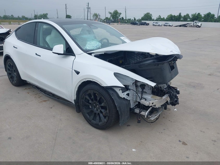2023 Tesla Model y VIN 7SAYGAEE3PF896852 IAAI salvage auction — FRONT END, Salvage (Texas), sold $5,900 on 2026-07-10 (photo 1)