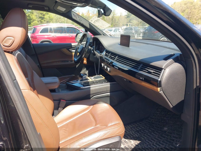 2017 Audi Q7 VIN WA1LHAF70HD040366 IAAI salvage auction — REAR END, Mv-907A (New York), sold $7,000 on 2026-07-07 (photo 5)