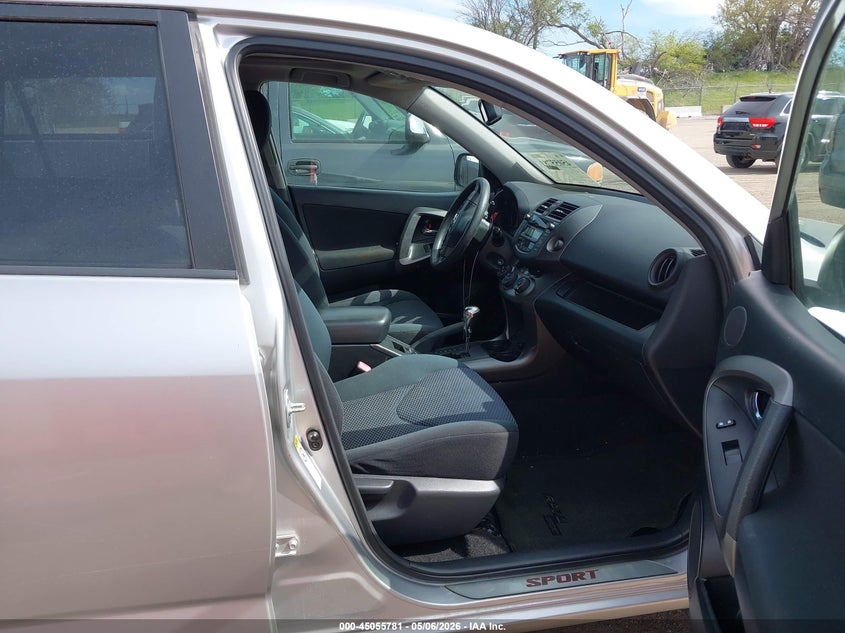 2011 Toyota Rav4 VIN JTMRF4DV1B5039981 IAAI salvage auction — NORMAL WEAR, Certificate Of Title (Nebraska), sold $1,850 on 2026-07-30 (photo 5)