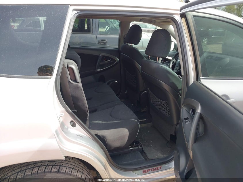 2011 Toyota Rav4 VIN JTMRF4DV1B5039981 IAAI salvage auction — NORMAL WEAR, Certificate Of Title (Nebraska), sold $1,850 on 2026-07-30 (photo 8)