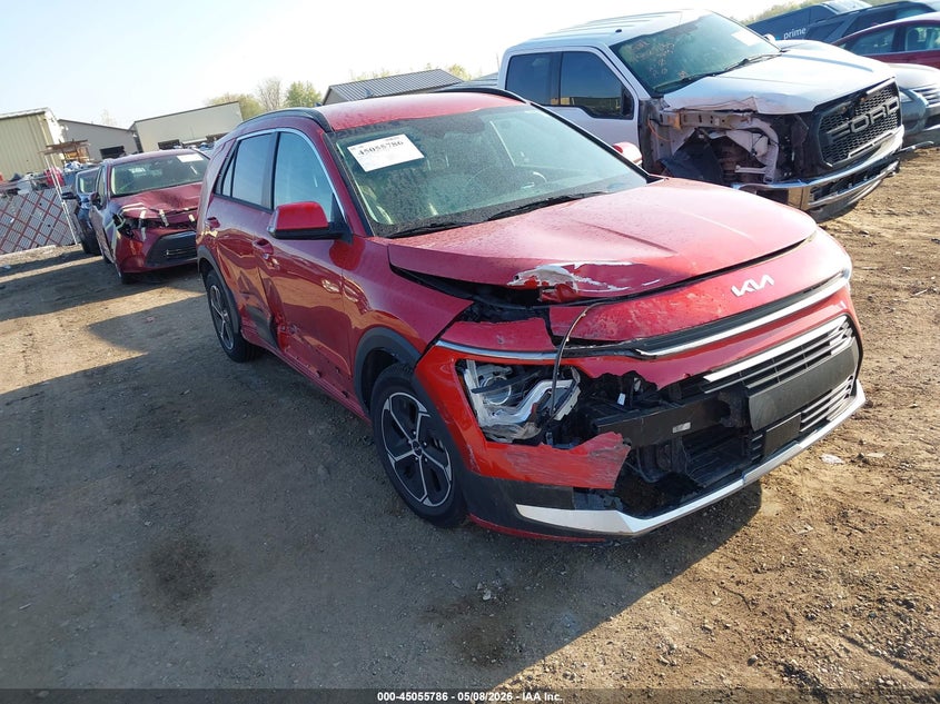 2023 Kia Niro VIN KNDCR3LE5P5052460 IAAI salvage auction — RIGHT FRONT, Clear (Michigan), sold $7,975 on 2026-08-01 (photo 1)