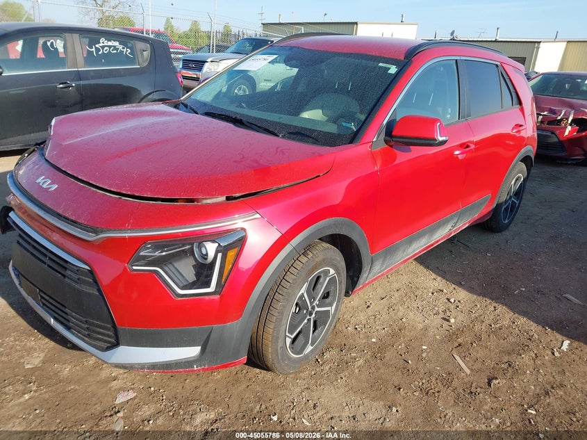 2023 Kia Niro VIN KNDCR3LE5P5052460 IAAI salvage auction — RIGHT FRONT, Clear (Michigan), sold $7,975 on 2026-08-01 (photo 2)