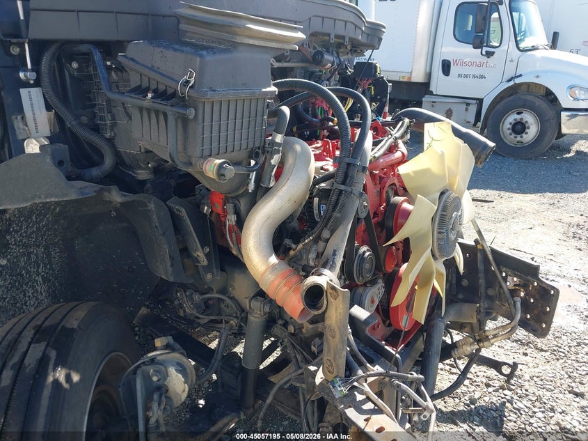 2023 International VIN 1HTEUMML1PH460725 IAAI salvage auction — FRONT END, Salvage (South Carolina), sold $9,600 on 2026-07-29 (photo 9)