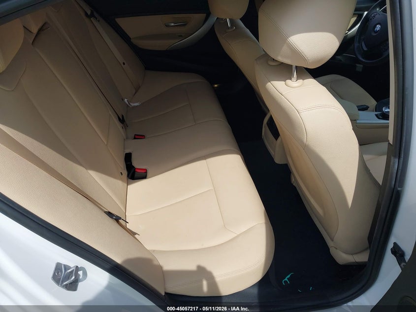 2018 BMW 3er VIN WBA8A9C59JAH12143 IAAI salvage auction — FRONT END, Certificate Of Destruction (Florida), sold $1,800 on 2026-07-26 (photo 8)