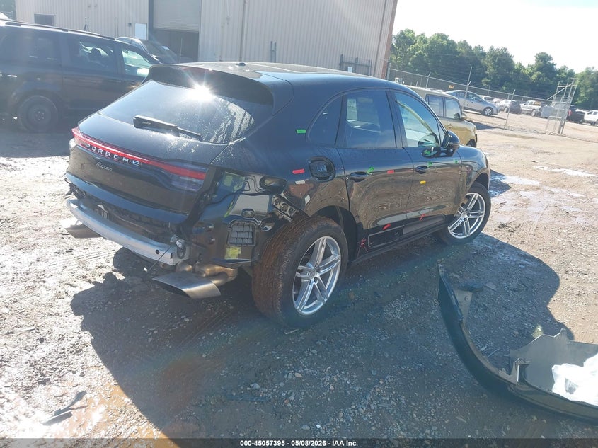 2023 Porsche Macan VIN WP1AA2A54PLB17594 IAAI salvage auction — REAR END, Salvage (North Carolina), sold $29,050 on 2026-07-20 (photo 4)