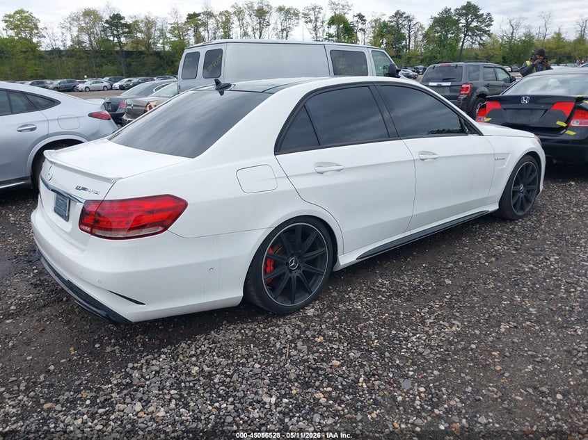 2015 Mercedes-benz E-klasse amg VIN WDDHF7GB1FB101018 IAAI salvage auction — LEFT & RIGHT, Salvage (Idaho), sold $9,625 on 2026-08-11 (photo 4)