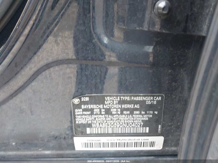 2016 BMW 3er VIN WBA8E3G59GNU04027 IAAI salvage auction — RIGHT SIDE, Salvage (Pennsylvania), sold $925 on 2026-07-24 (photo 9)