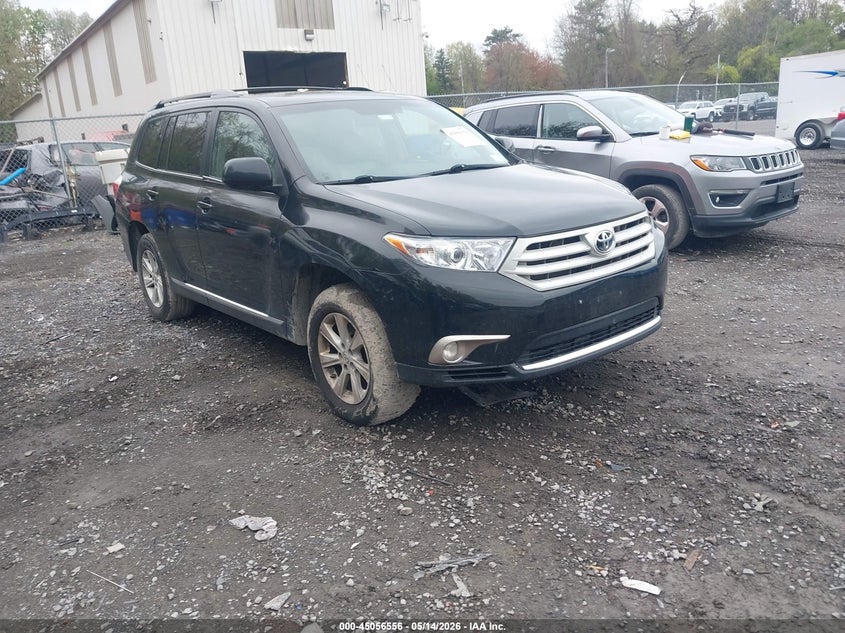 2012 Toyota Highlander VIN 5TDBK3EHXCS095249 IAAI salvage auction — LEFT FRONT, Mv-907A (New York), sold $3,075 on 2026-07-07 (photo 1)