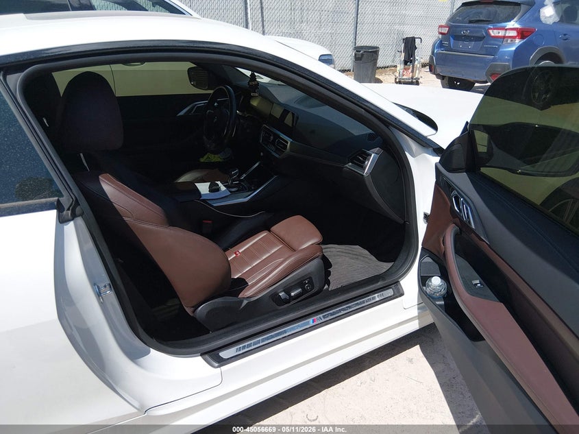 2021 BMW 4er VIN WBA13AR09MCF80714 IAAI salvage auction — WATER/FLOOD, Salvage Title, sold $15,825 on 2026-08-12 (photo 5)