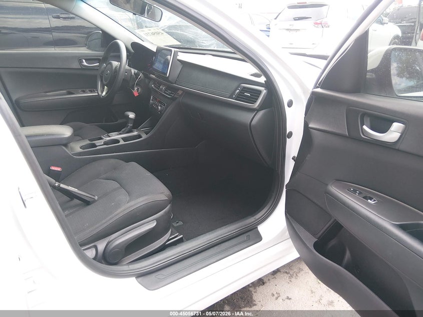 2017 Kia Optima VIN 5XXGT4L34HG144048 IAAI salvage auction — REAR END, Salvage (Utah), sold $1,700 on 2026-07-09 (photo 5)