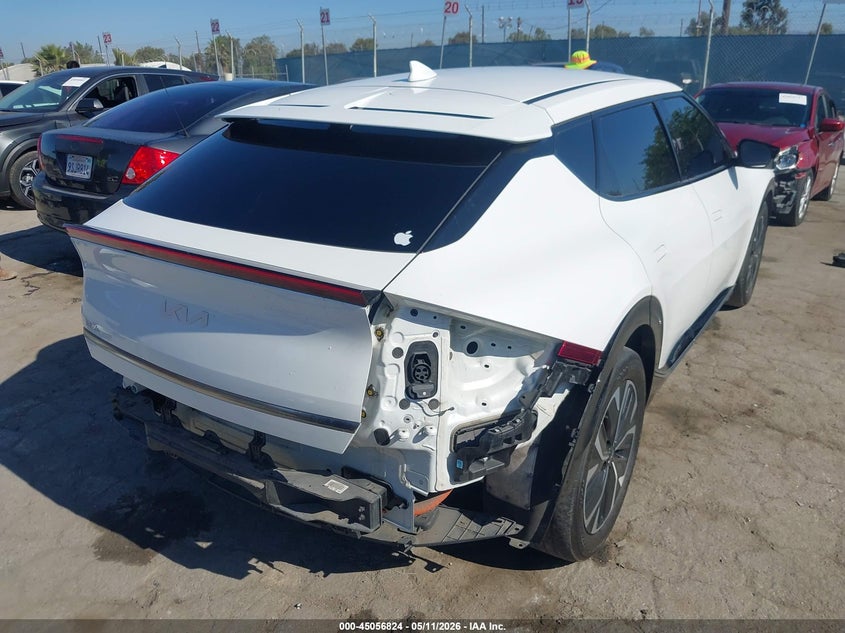 2024 Kia Ev6 VIN KNDC34LA7R5216623 IAAI salvage auction — REAR END, Salvage (California), sold $11,200 on 2026-07-10 (photo 4)