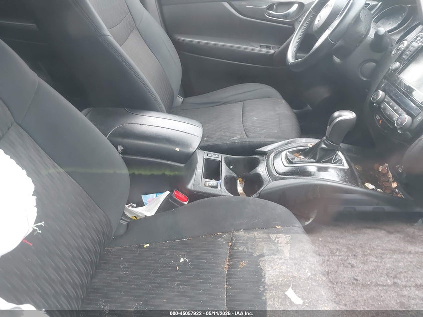 2018 Nissan Rogue VIN 5N1AT2MV2JC827930 IAAI salvage auction — SIDE, Salvage - Greater Than 75% (Maryland), sold $1,650 on 2026-07-24 (photo 5)