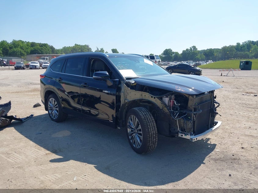 2021 Toyota Highlander VIN 5TDEBRCH9MS032616 IAAI salvage auction — FRONT END, Salvage Title, sold $18,150 on 2026-07-15 (photo 1)
