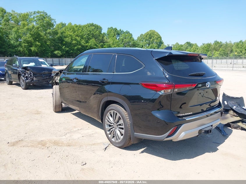 2021 Toyota Highlander VIN 5TDEBRCH9MS032616 IAAI salvage auction — FRONT END, Salvage Title, sold $18,150 on 2026-07-15 (photo 3)