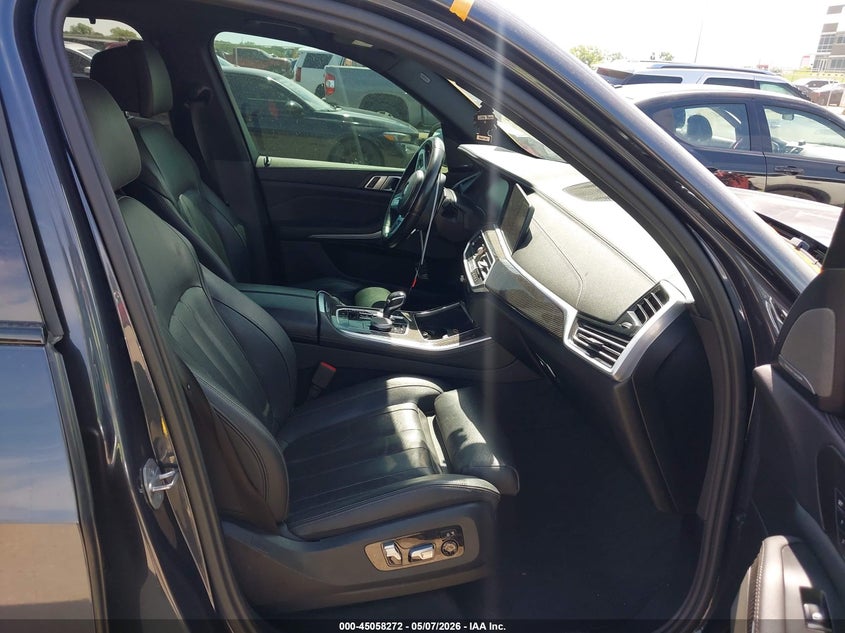 2021 BMW X5 VIN 5UXJU4C02M9G17298 IAAI salvage auction — THEFT, Salvage Title, sold $12,600 on 2026-07-27 (photo 5)