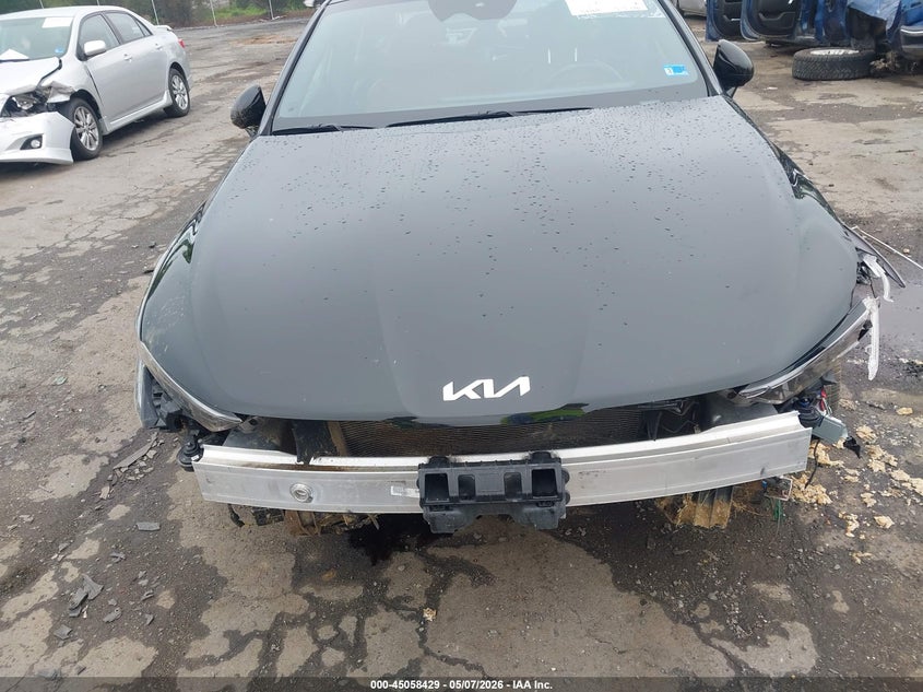 2025 Kia K5 VIN KNAG64J77S5323271 IAAI salvage auction — ALL OVER, Salvage - Greater Than 75% (Maryland), sold $5,350 on 2026-07-21 (photo 6)