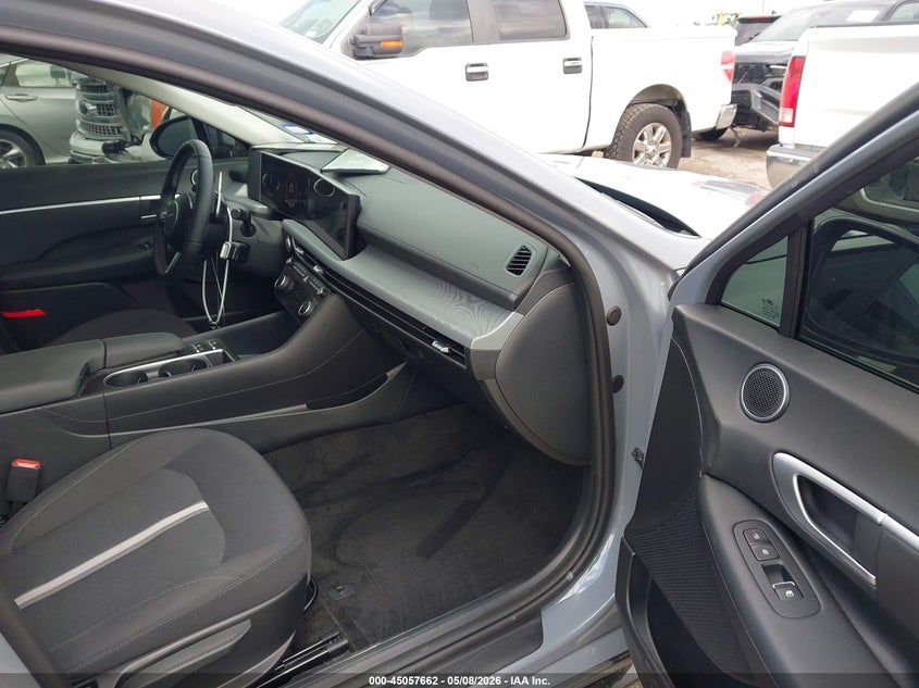 2026 Hyundai Sonata VIN KMHL64JA9TA535784 IAAI salvage auction — HAIL, Original (Texas), sold $12,000 on 2026-07-28 (photo 5)