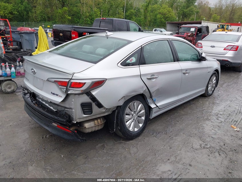 2016 Hyundai Sonata VIN KMHE24L14GA040514 IAAI salvage auction — REAR END, Salvage (Virginia), sold $650 on 2026-07-07 (photo 4)