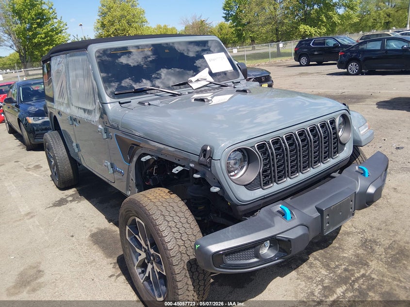 2024 Jeep Grand wagoneer VIN 1C4RJXN62RW255009 — IAAI salvage auction photo