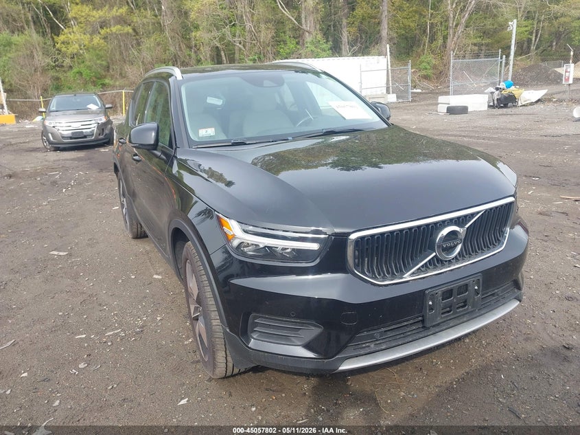 2020 Volvo Xc40 VIN YV4162UK0L2315767 IAAI salvage auction — REAR END, Salvage (Massachusetts), sold $6,800 on 2026-07-10 (photo 1)