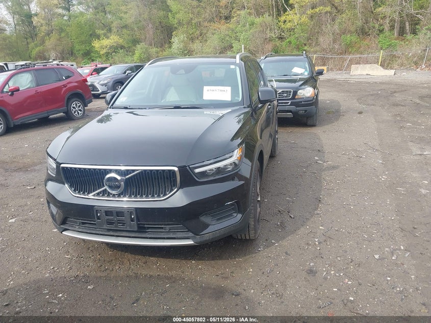 2020 Volvo Xc40 VIN YV4162UK0L2315767 IAAI salvage auction — REAR END, Salvage (Massachusetts), sold $6,800 on 2026-07-10 (photo 2)