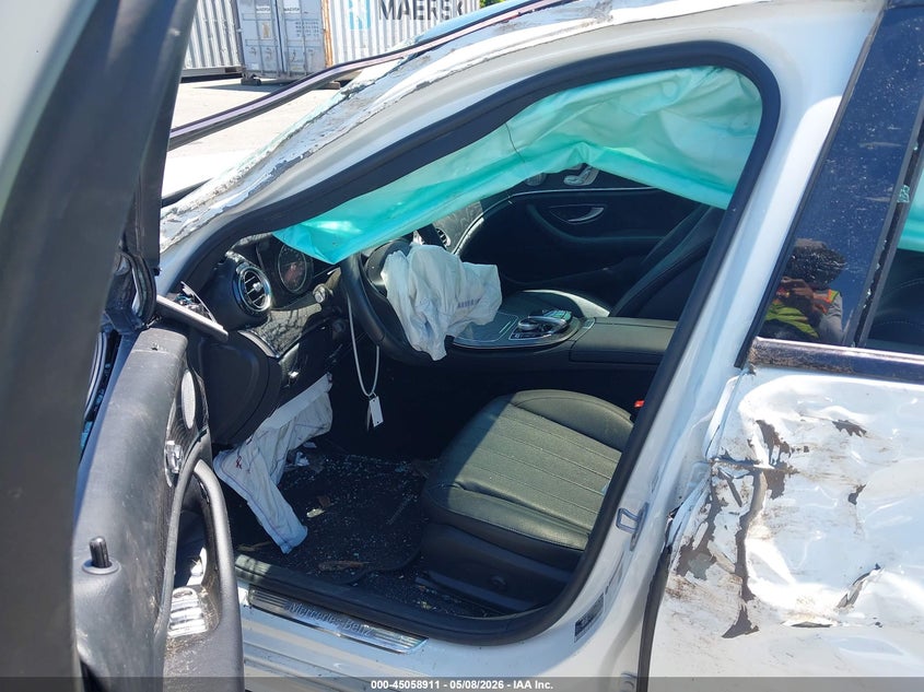2018 Mercedes-benz E-klasse VIN WDDZF6GBXJA475348 IAAI salvage auction — FRONT & REAR, Salvage (Idaho), sold $5,350 on 2026-08-03 (photo 5)