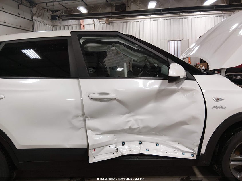 2022 Kia Seltos VIN KNDEPCAAXN7280874 IAAI salvage auction — RIGHT SIDE, Salvage (Iowa), sold $50 on 2026-07-21 (photo 6)