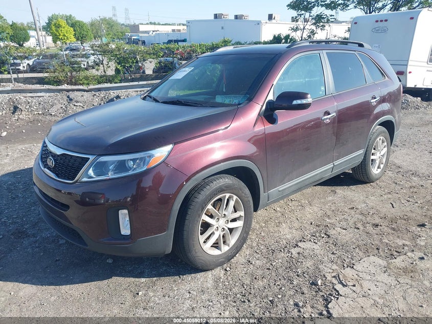 2014 Kia Sorento VIN 5XYKT3A61EG455655 IAAI salvage auction — REAR END, Salvage (Pennsylvania), sold $775 on 2026-07-31 (photo 2)