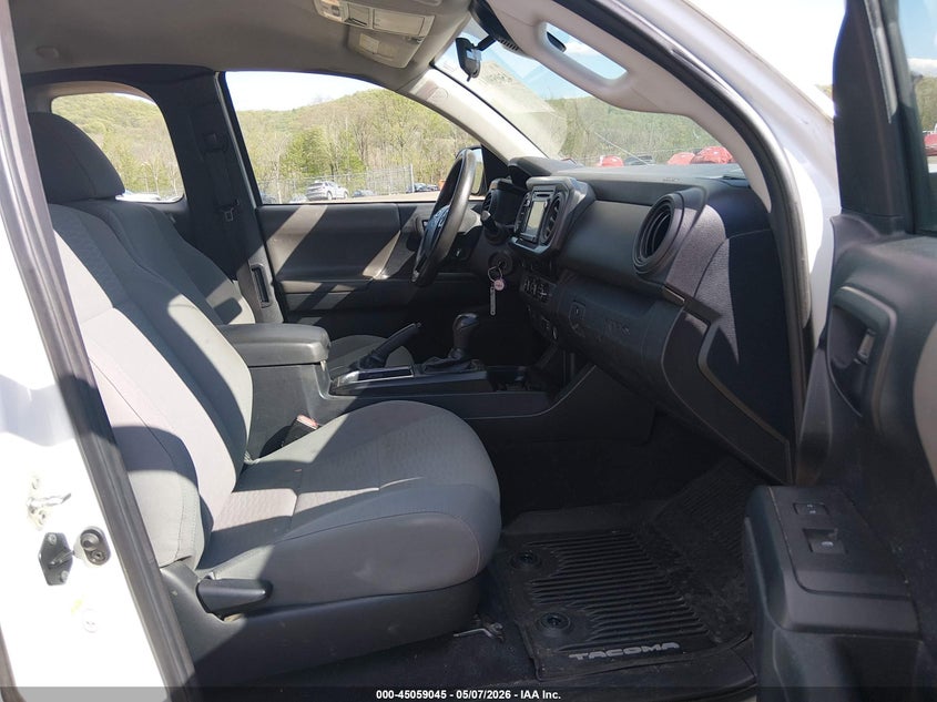 2018 Toyota Tacoma VIN 5TFRX5GN0JX111562 IAAI salvage auction — NORMAL WEAR, Salvage (Texas), sold $4,650 on 2026-07-23 (photo 5)
