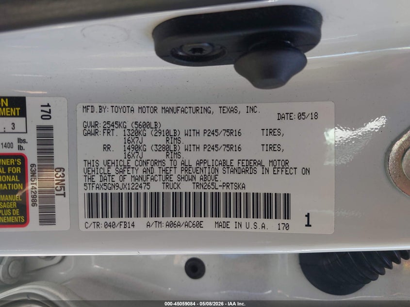 2018 Toyota Tacoma VIN 5TFAX5GN9JX122475 IAAI salvage auction — SIDE, Salvage Title, sold $8,200 on 2026-07-09 (photo 9)