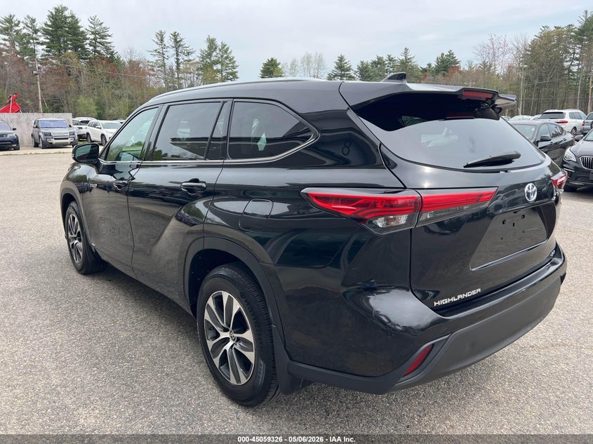 2021 Toyota Highlander hybrid VIN 5TDGBRCH4MS034038 IAAI salvage auction — NORMAL WEAR, Clear (New York), sold $15,100 on 2026-07-08 (photo 3)