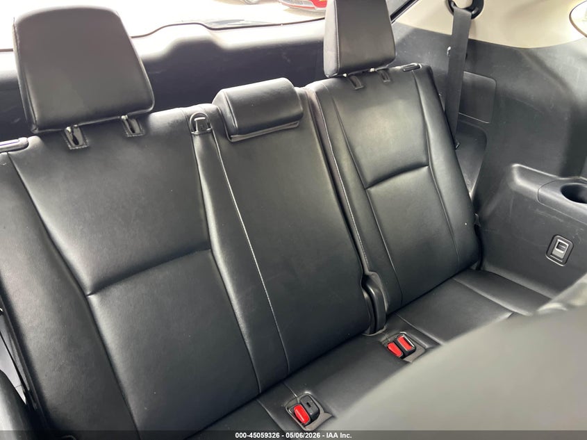 2021 Toyota Highlander hybrid VIN 5TDGBRCH4MS034038 IAAI salvage auction — NORMAL WEAR, Clear (New York), sold $15,100 on 2026-07-08 (photo 6)