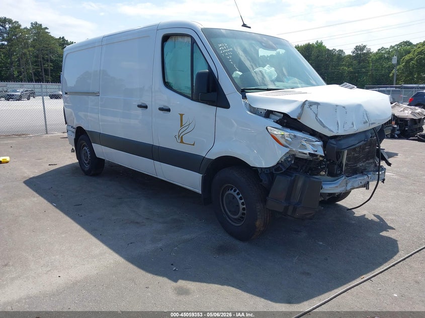 2024 Mercedes-benz Sprinter VIN W1Y4KBHY4RT174257 IAAI salvage auction — FRONT & REAR, Clear (Georgia), sold $475 on 2026-07-29 (photo 1)