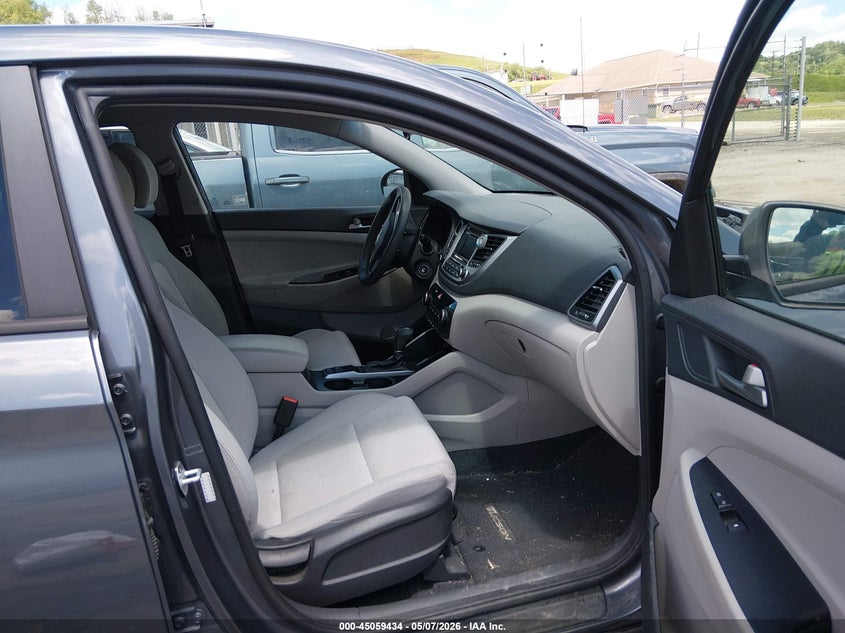 2018 Hyundai Tucson VIN KM8J2CA45JU632631 IAAI salvage auction — SIDE, Salvage (West Virginia), sold $2,800 on 2026-07-11 (photo 5)