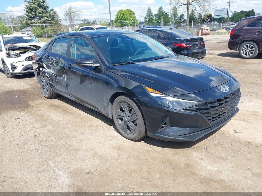 2022 Hyundai Elantra VIN KMHLM4AG5NU289876 IAAI salvage auction — SIDE, Salvage (Michigan), sold $3,650 on 2026-07-16 (photo 1)