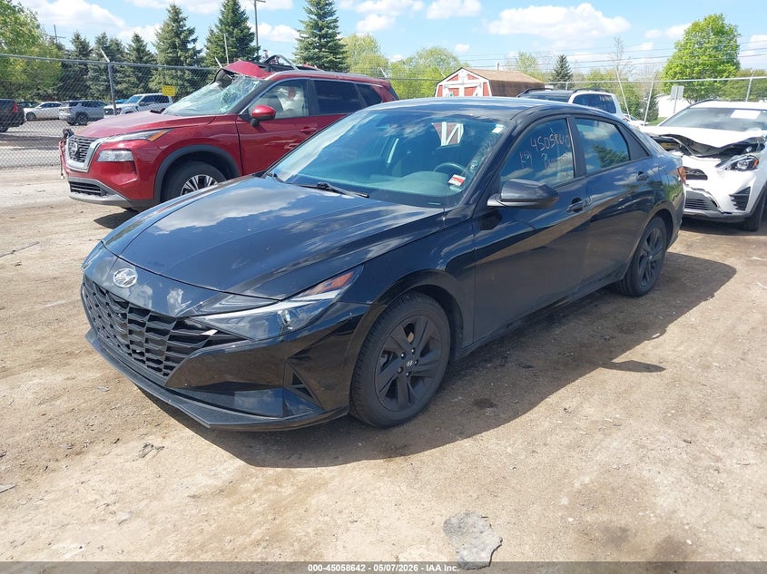 2022 Hyundai Elantra VIN KMHLM4AG5NU289876 IAAI salvage auction — SIDE, Salvage (Michigan), sold $3,650 on 2026-07-16 (photo 2)